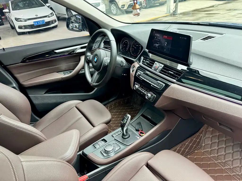 BMW X1 2021 — фото 12