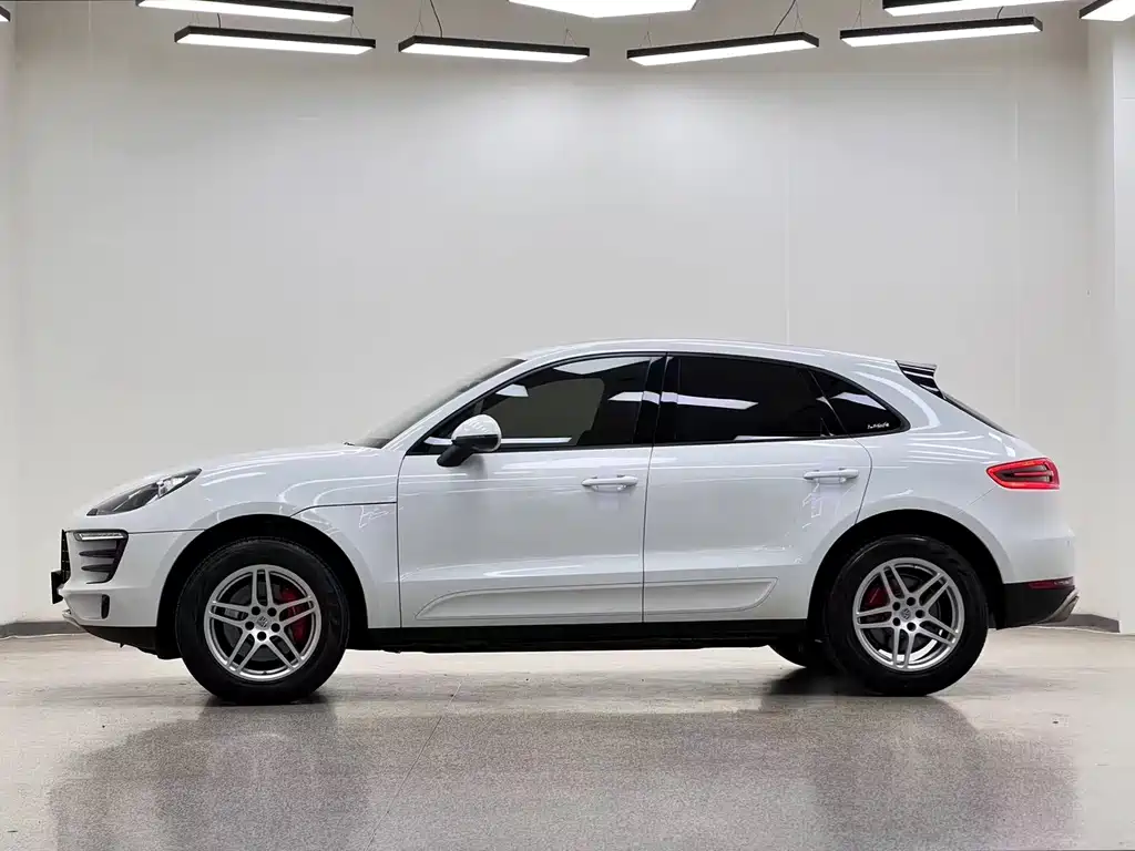 Porsche Macan 2017 — фото 4