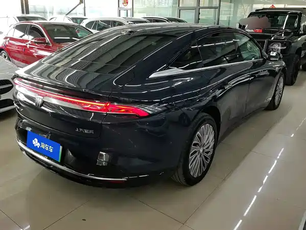 Buick Zhijing L7 2025