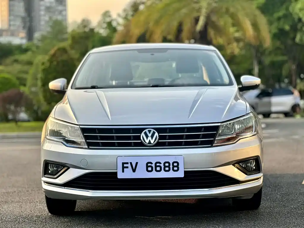 Volkswagen Jetta 2017 — фото 6