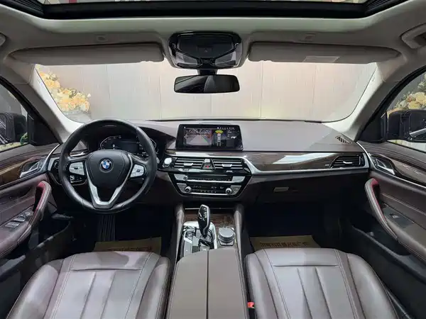 BMW 5 Series 2020