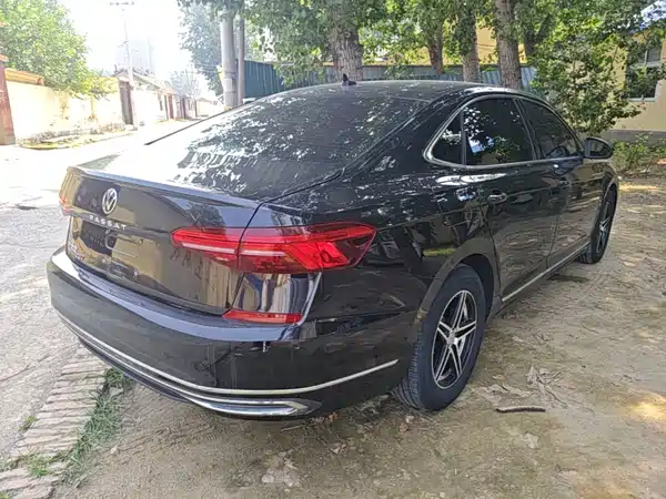 Volkswagen Passat 2021