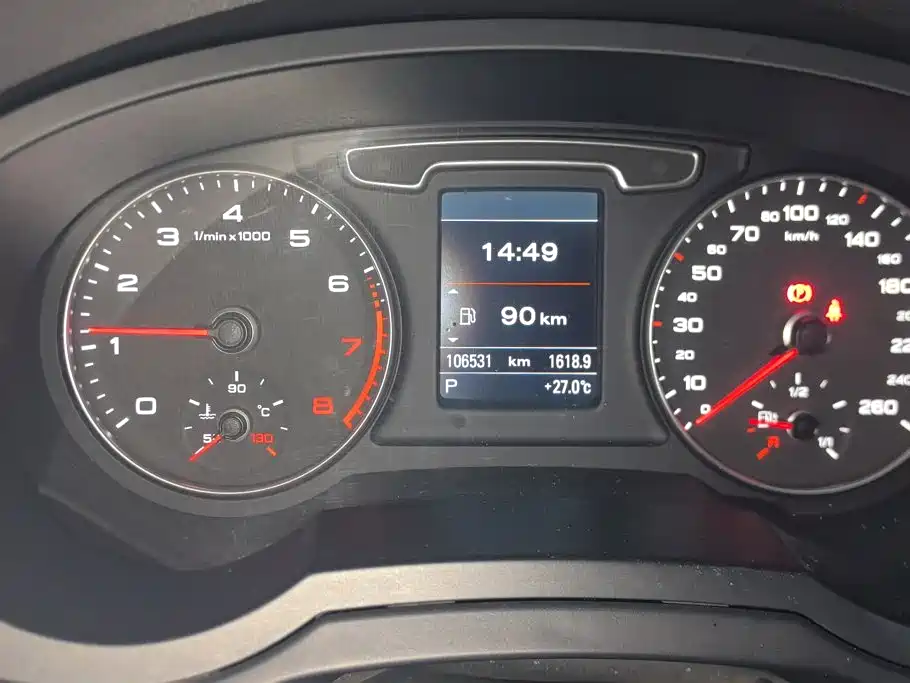 Audi Q3 2013 — фото 14