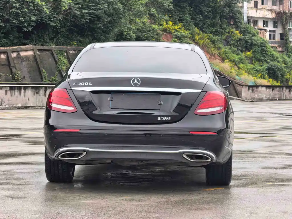 Mercedes-Benz E-Class 2020 — фото 16