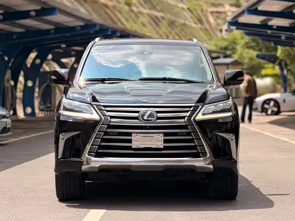 Lexus LX 2017