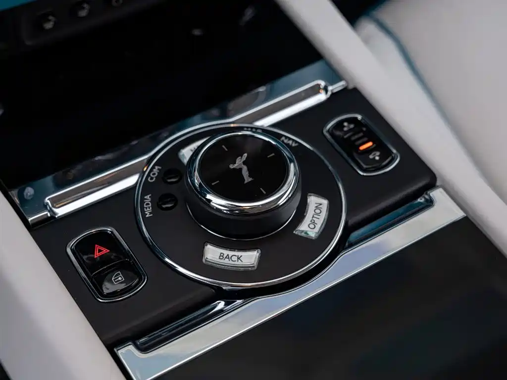Rolls-Royce Wraith 2020 — фото 15