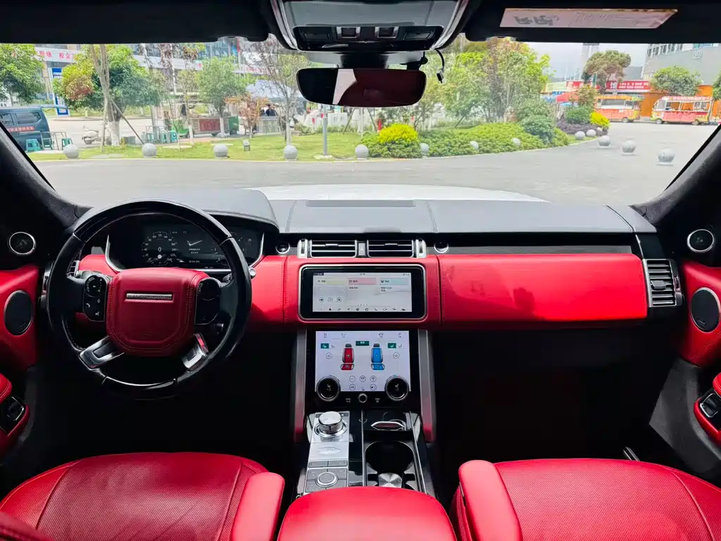 Land Rover Range Rover 2019 — фото 10