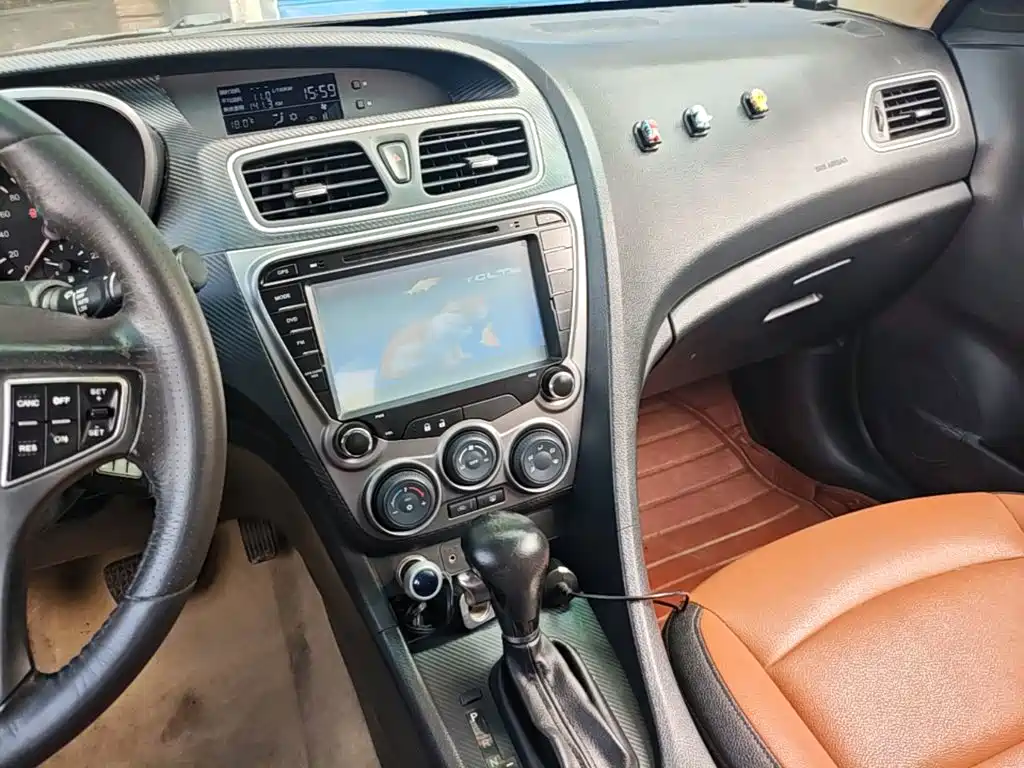 Haima Vanda Electric 2015 — фото 13