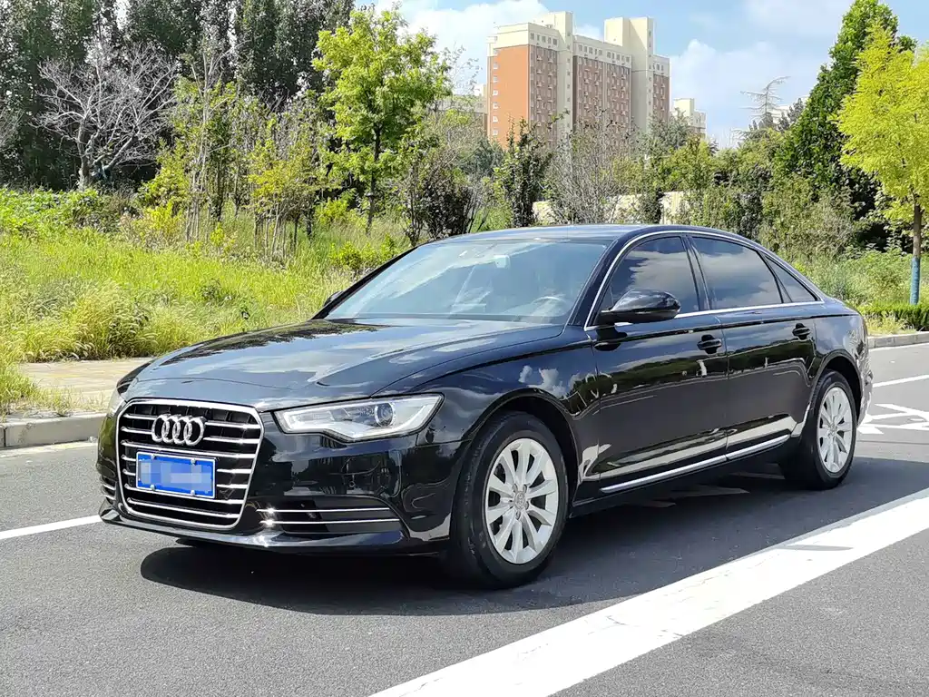 Audi A6L 2014 — фото 1