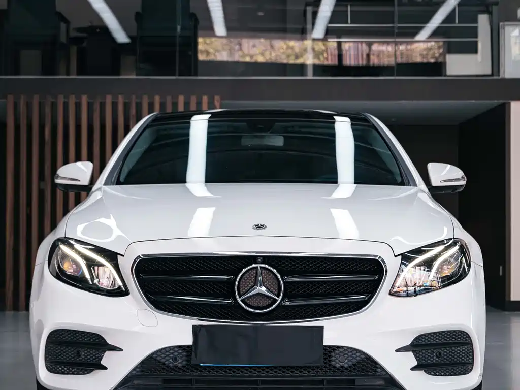 Mercedes-Benz E-Class 2018 — фото 2