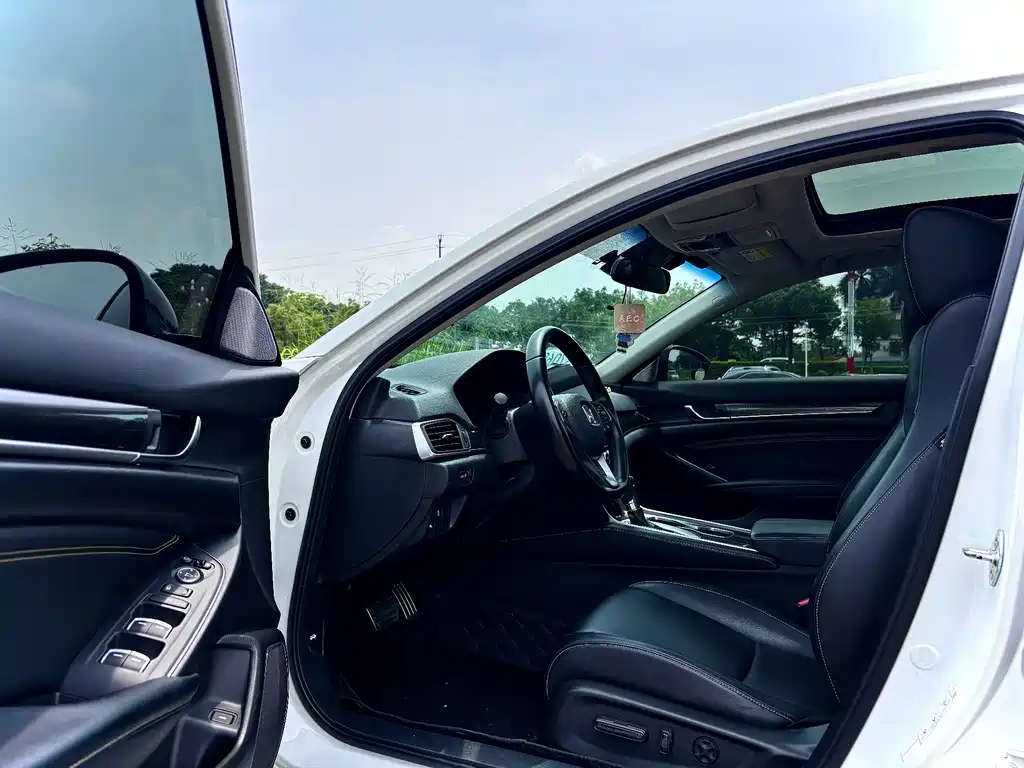 Honda Accord 2023