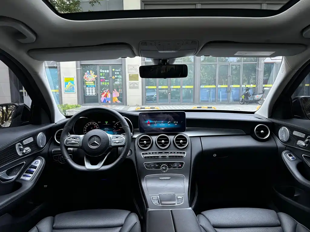 Mercedes-Benz C-Class 2021