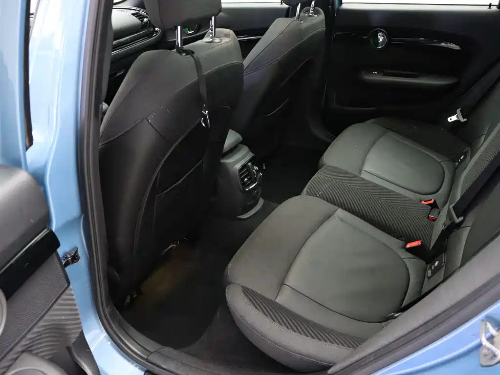 MINI Clubman 2019 — фото 19