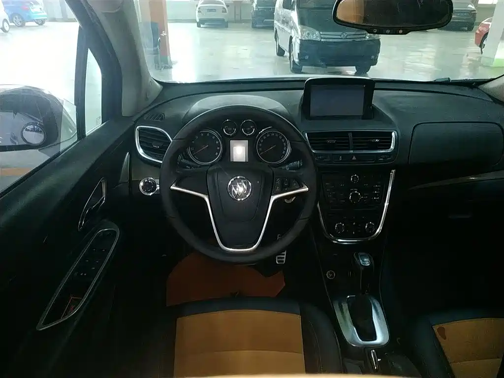 Buick Encore 2015 — фото 11