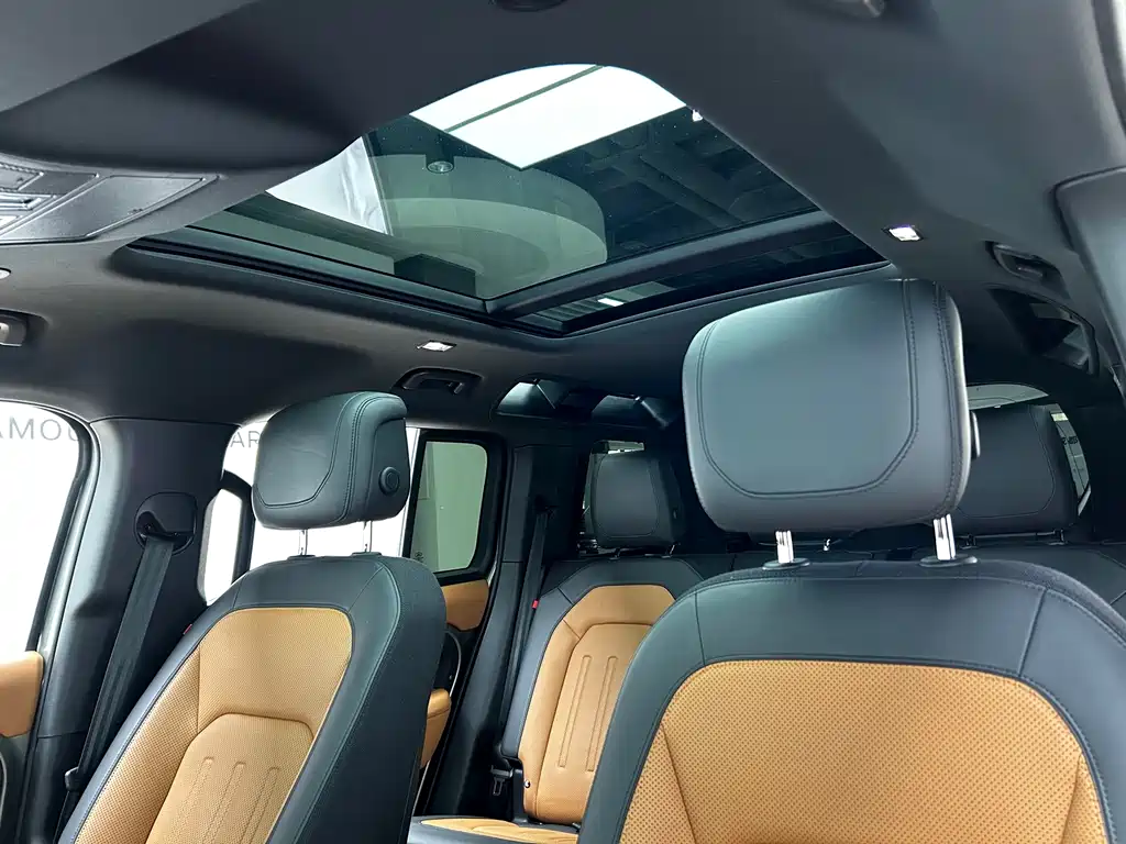 Land Rover Defender 2022 — фото 12