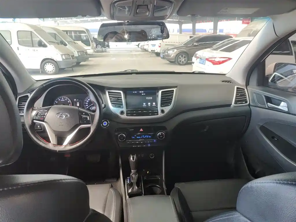 Hyundai Tucson 2017 — фото 6