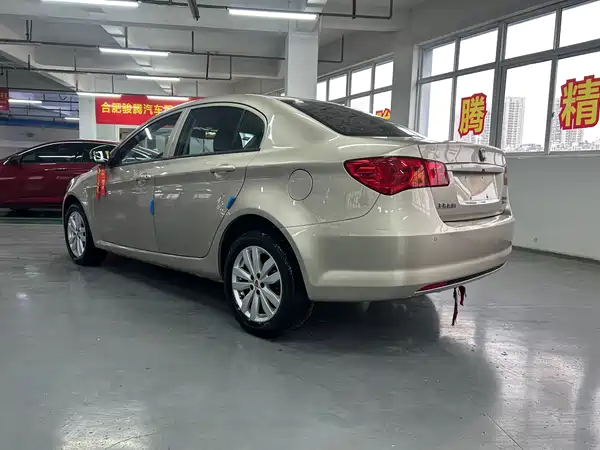 Roewe 350 2015