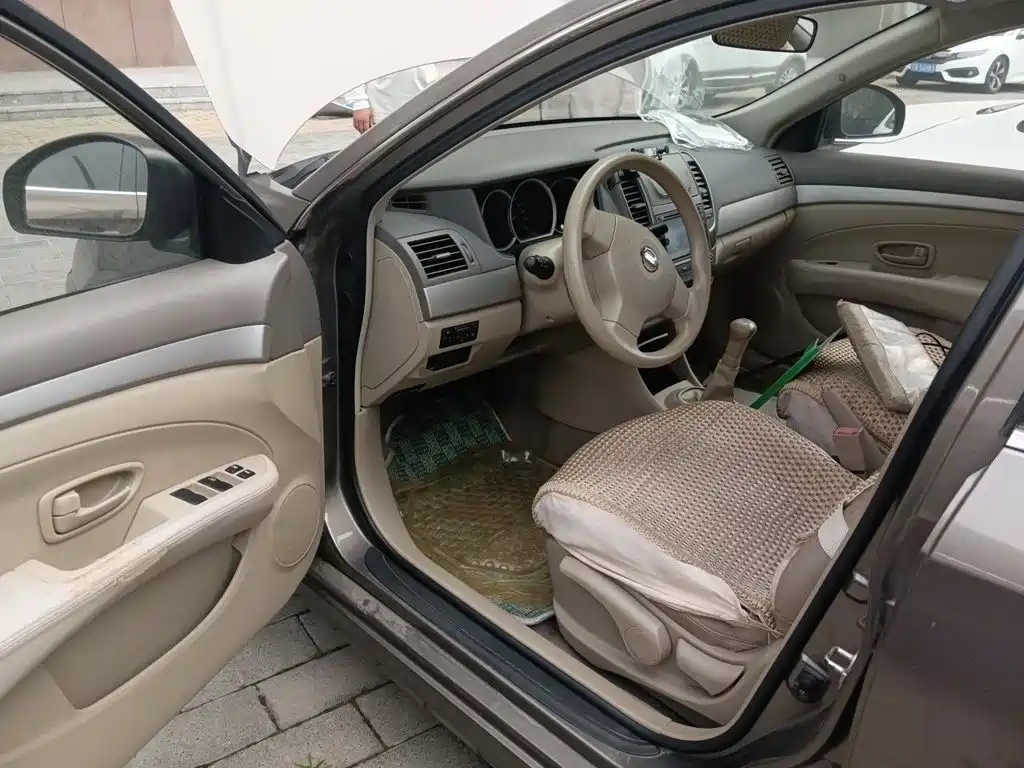 Nissan Sylphy 2015 — фото 13