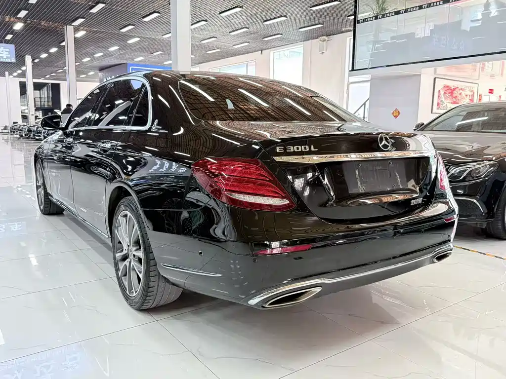 Mercedes-Benz E-Class 2018 — фото 8