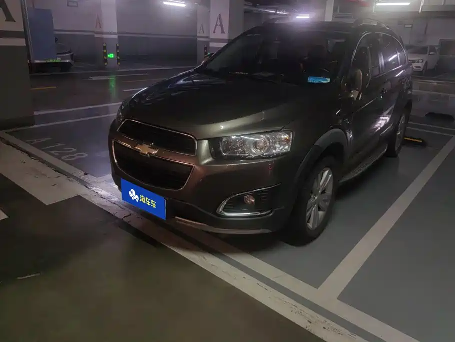 Chevrolet Captiva 2016 — фото 1