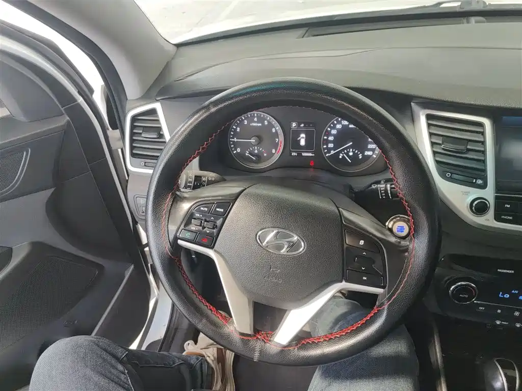 Hyundai Tucson 2017 — фото 7