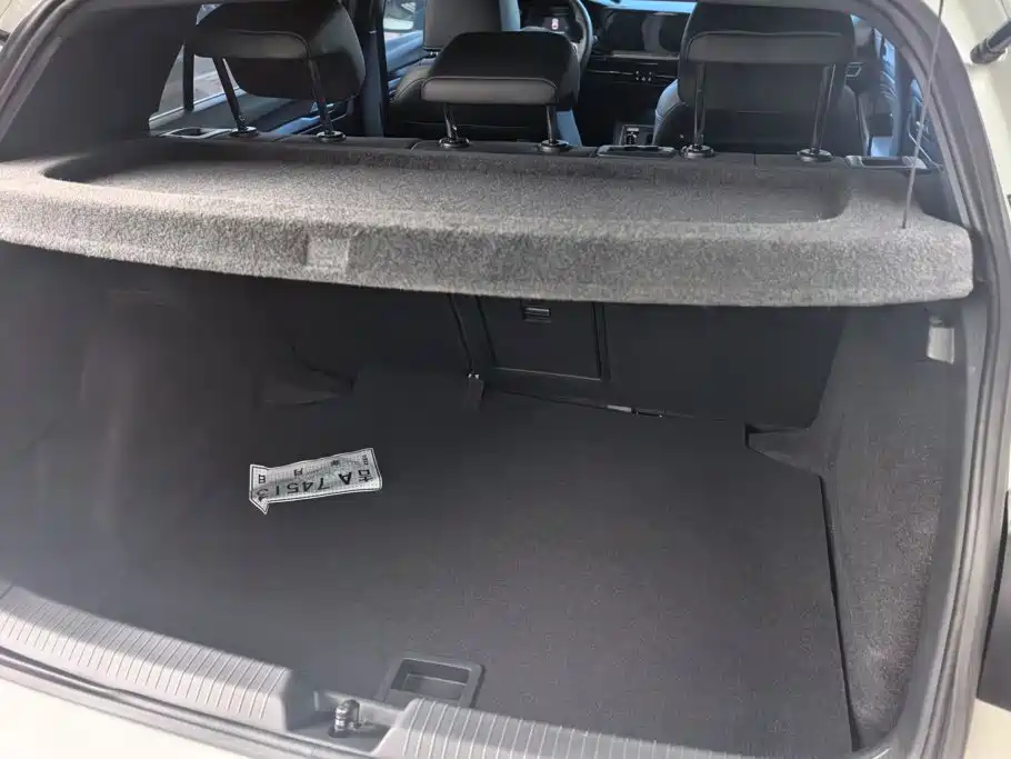 Volkswagen Golf 2023