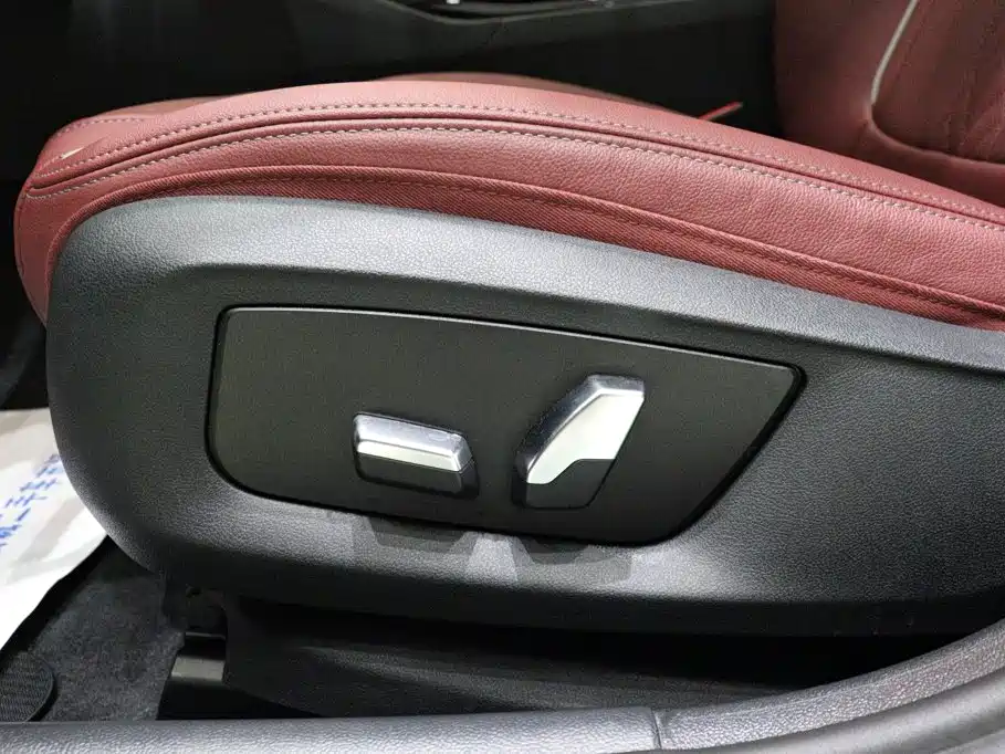 BMW 5 Series 2023 — фото 21