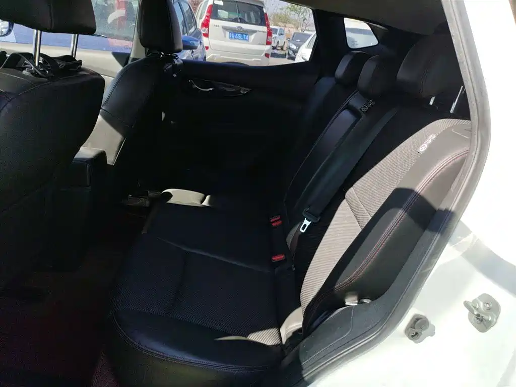 Nissan Qashqai 2017 — фото 13