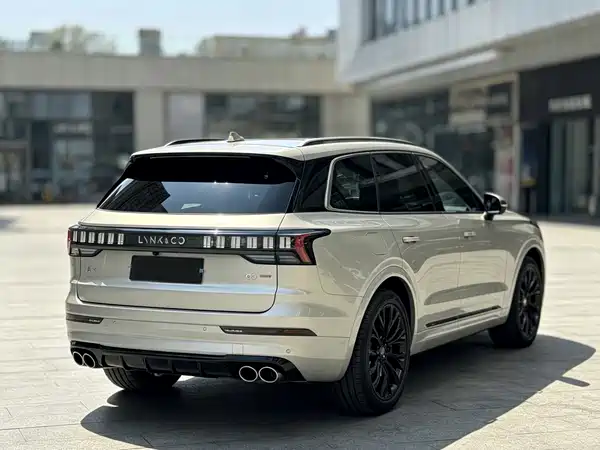 Lynk & Co 09 EM-P 2021