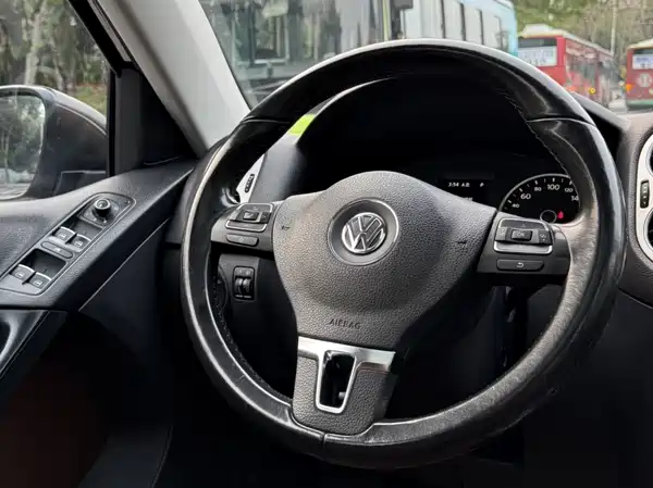 Volkswagen Tiguan 2015
