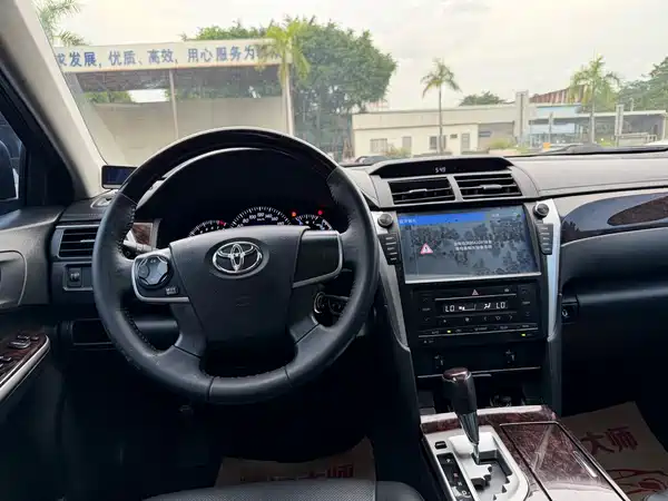 Toyota Camry 2016