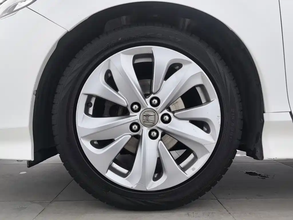 Honda Jade 2017 — фото 17