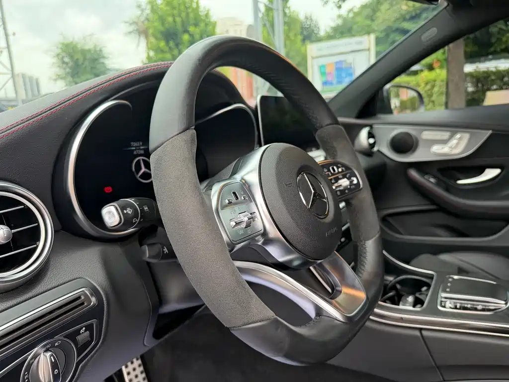 Mercedes-Benz C-Class 2023 — фото 9