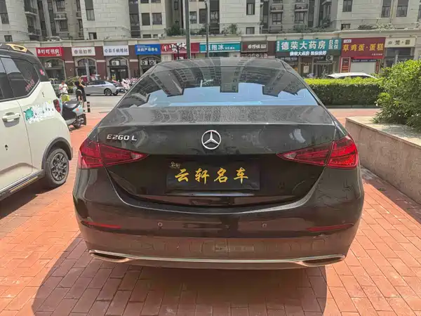 Mercedes-Benz C-Class 2022