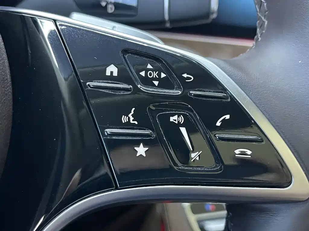 Mercedes-Benz E-Class 2023 — фото 8