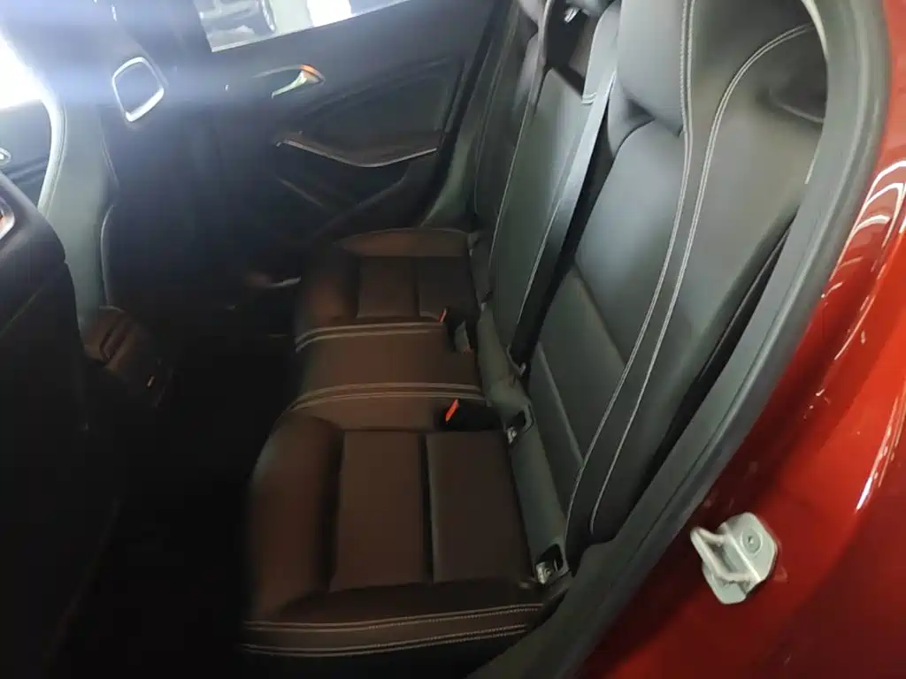Mercedes-Benz GLA 2017 — фото 17