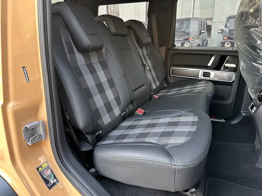 Mercedes-Benz G-Class 2025 — фото 18