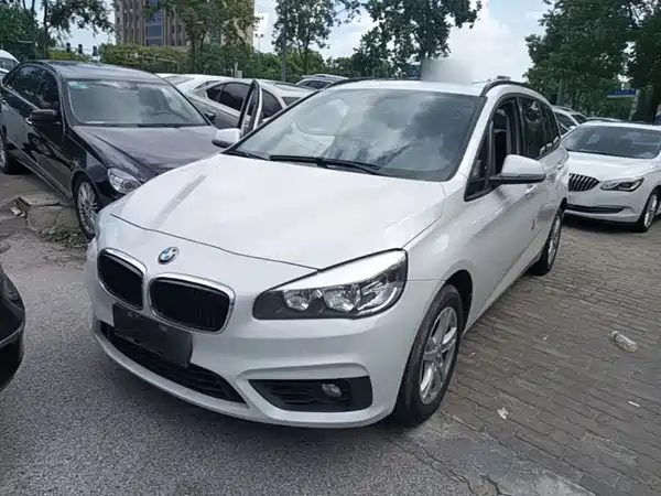 BMW 2 Series Wagon 2017