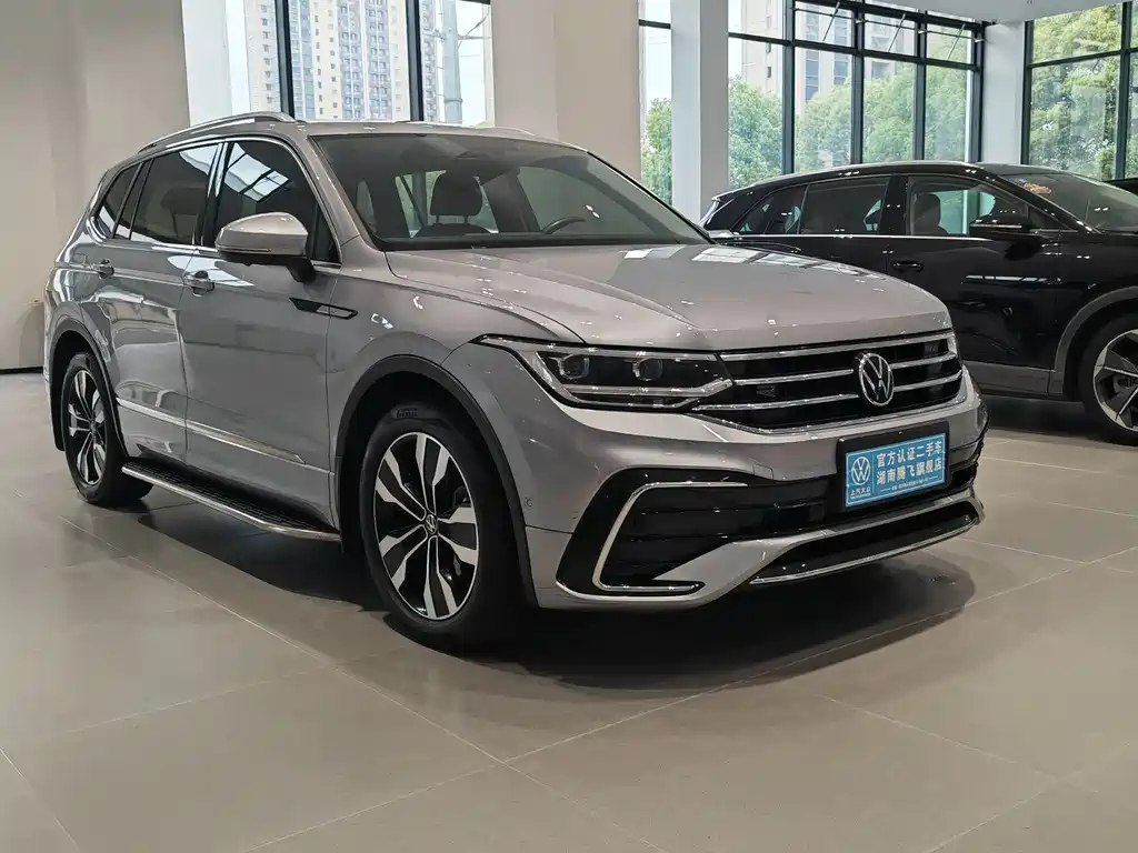 Volkswagen Tiguan L 2022 — фото 3