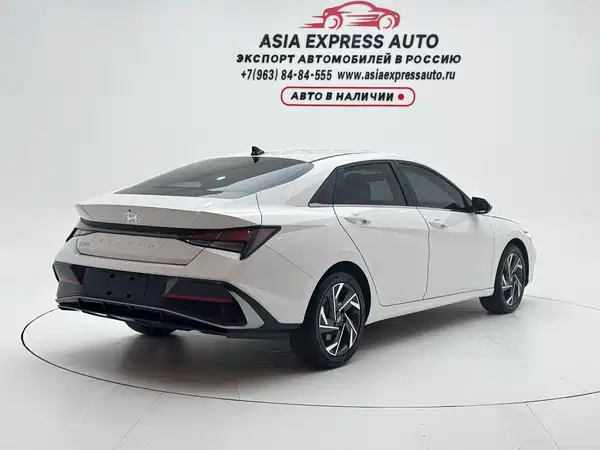 Hyundai Elantra 2024