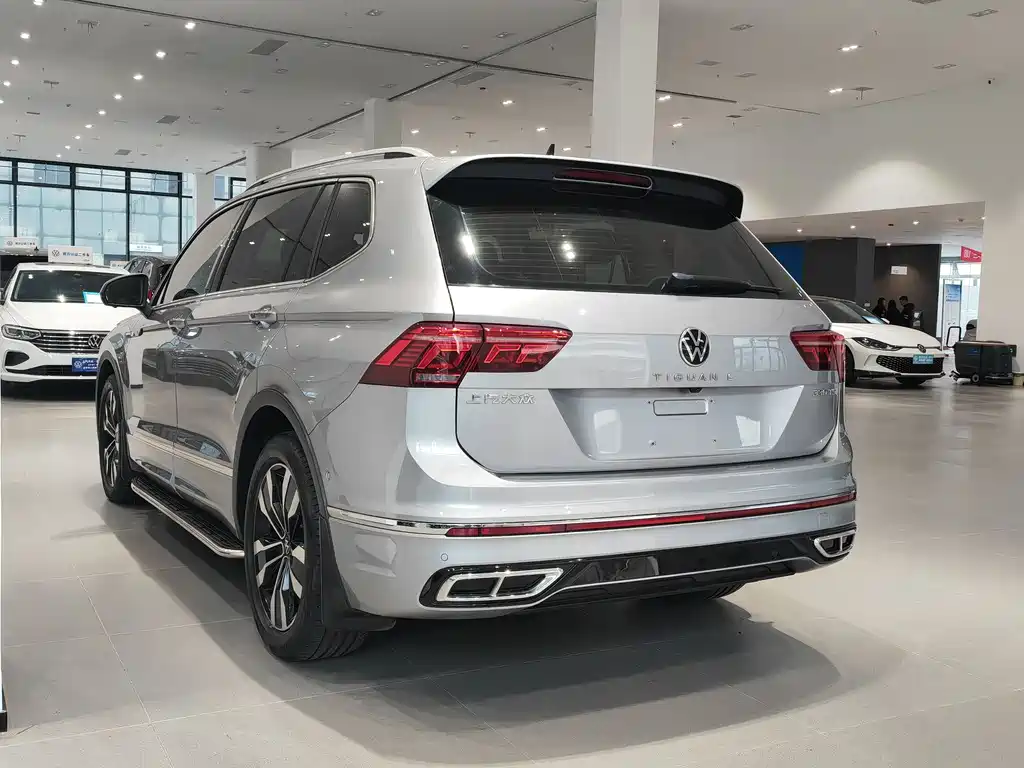 Volkswagen Tiguan L 2022 — фото 7