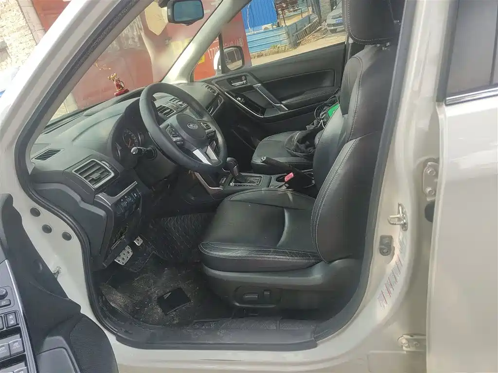 Subaru Forester 2016 — фото 15