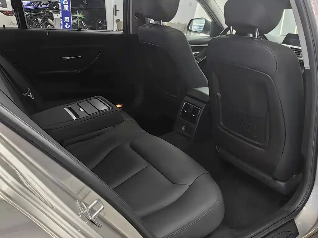 BMW 3 Series 2016
