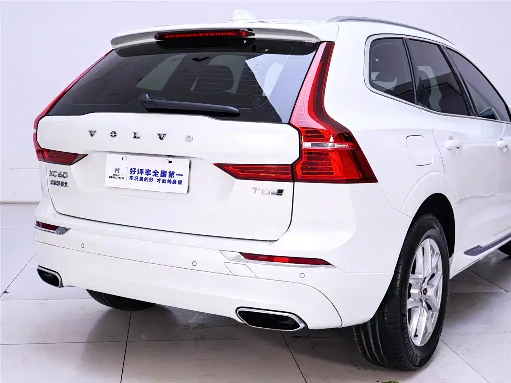 Volvo XC60 2020 — фото 8