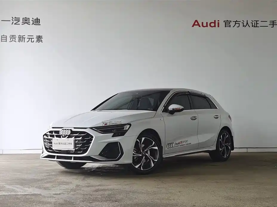 Audi A3 2025 — фото 1