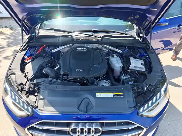 Audi A4L 2020