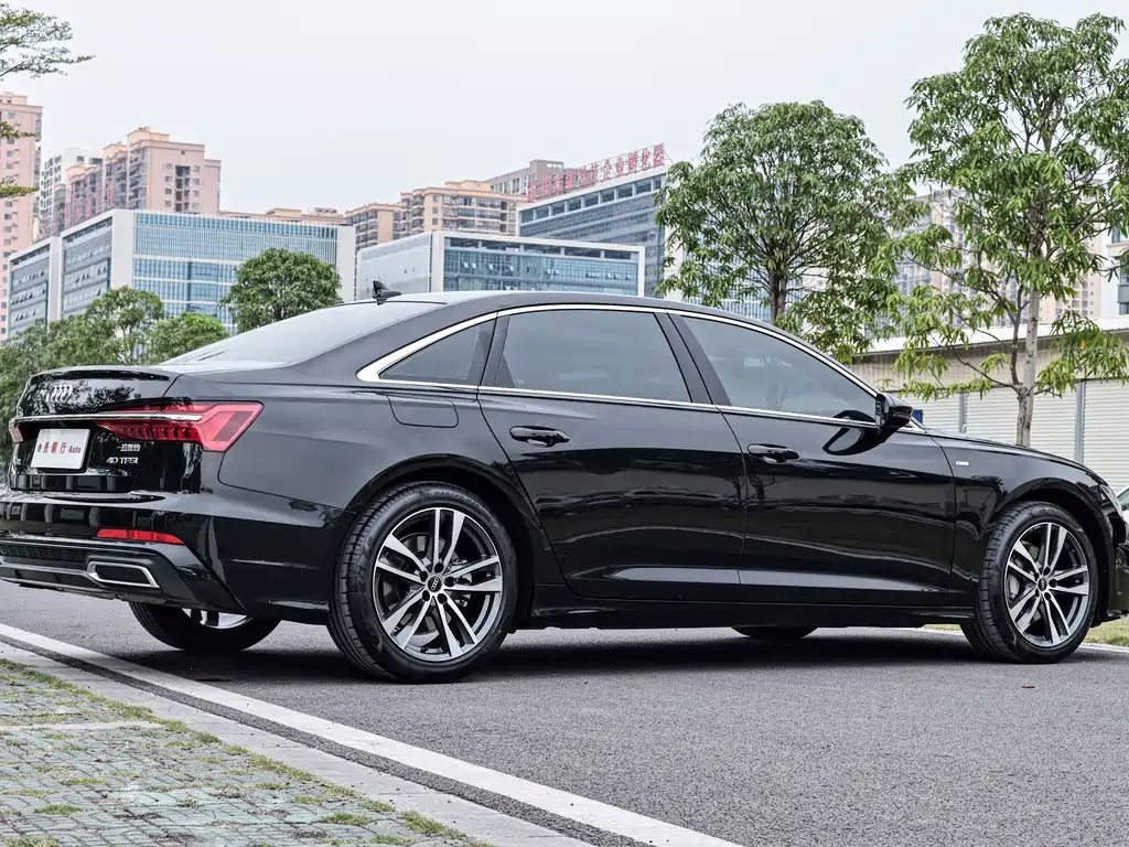 Audi A6L 2022 — фото 6