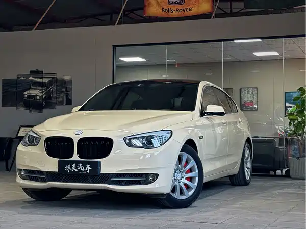 BMW 5 Series GT 2011