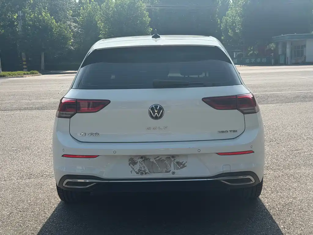 Volkswagen Golf 2021