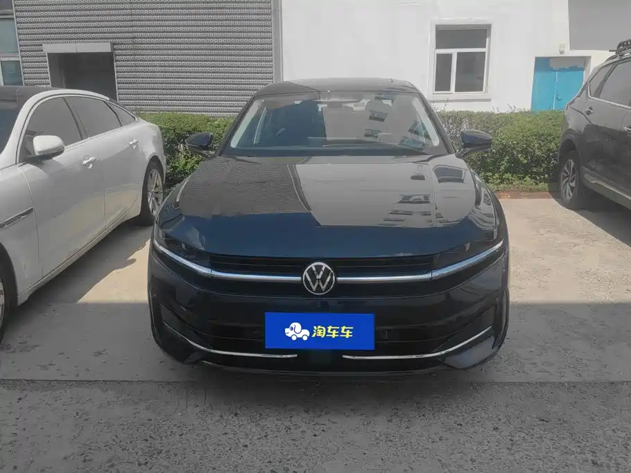 Volkswagen Magotan 2024